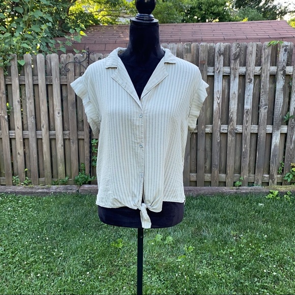 Anthropologie Cloth & Stone Button Down Short Sleeve Mossy Green Shirt NWT - Picture 3 of 8